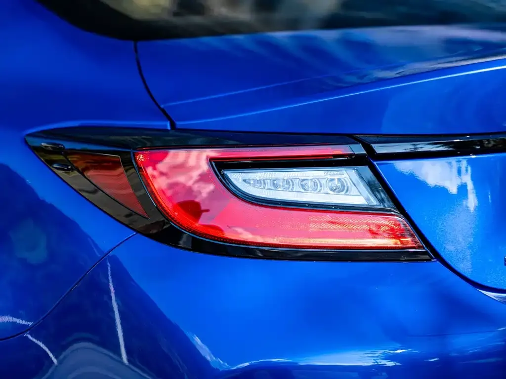 Subaru BRZ 2023 из CN, фото 9
