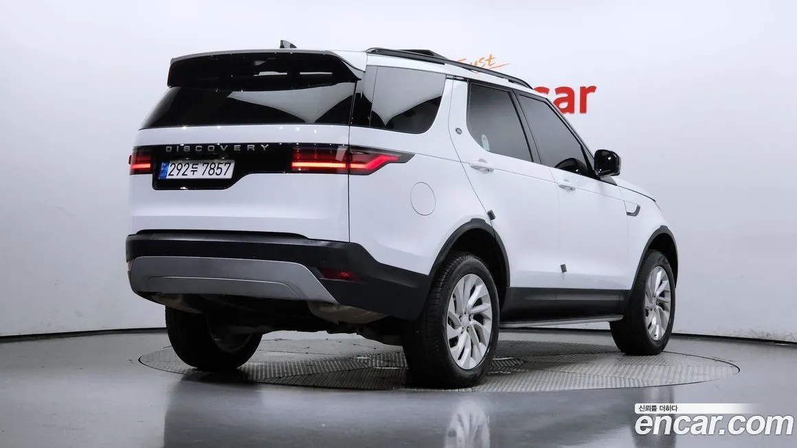 Land Rover Discovery 2024 из KR, фото 2