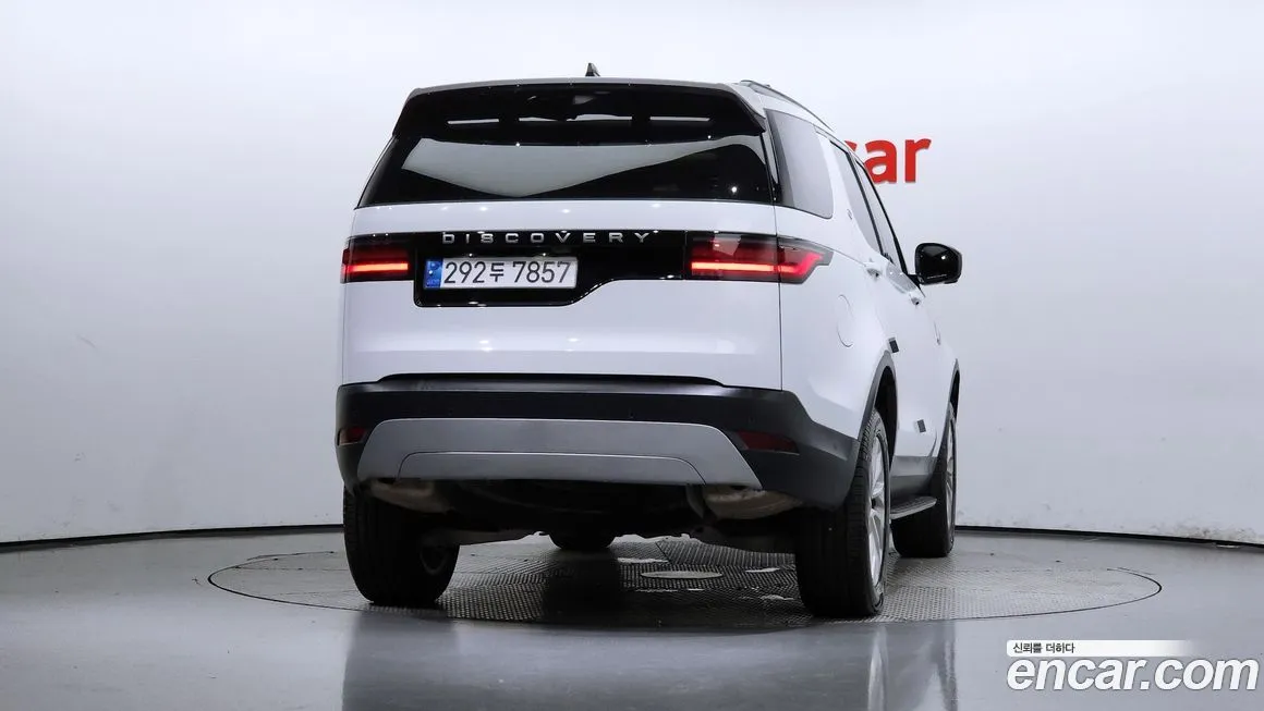 Land Rover Discovery 2024 из KR, фото 4