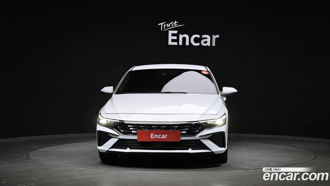 Hyundai AVANTE — фото 3