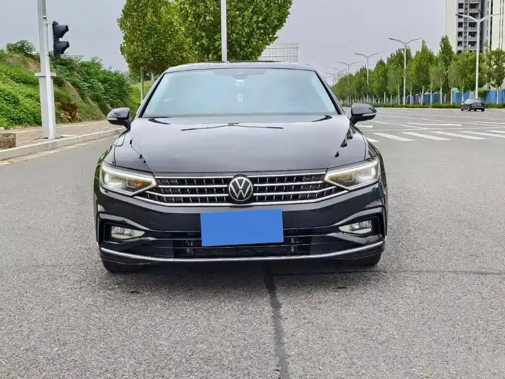 Volkswagen Magotan 2023 из CN, фото 2