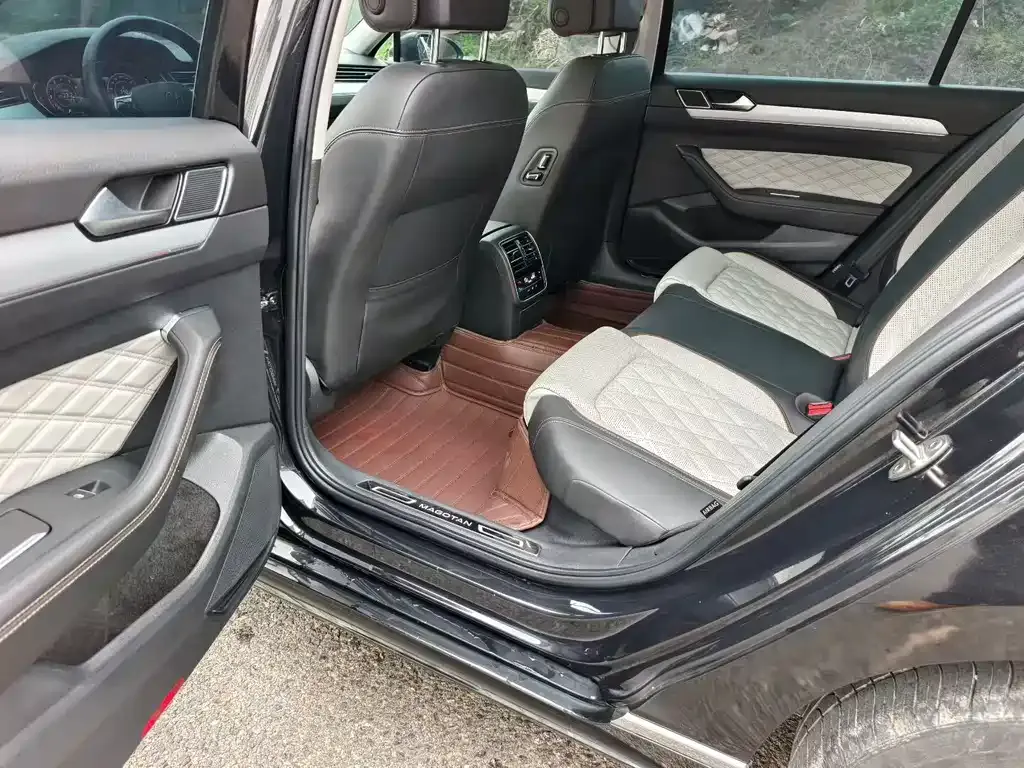 Volkswagen Magotan 2023 из CN, фото 4