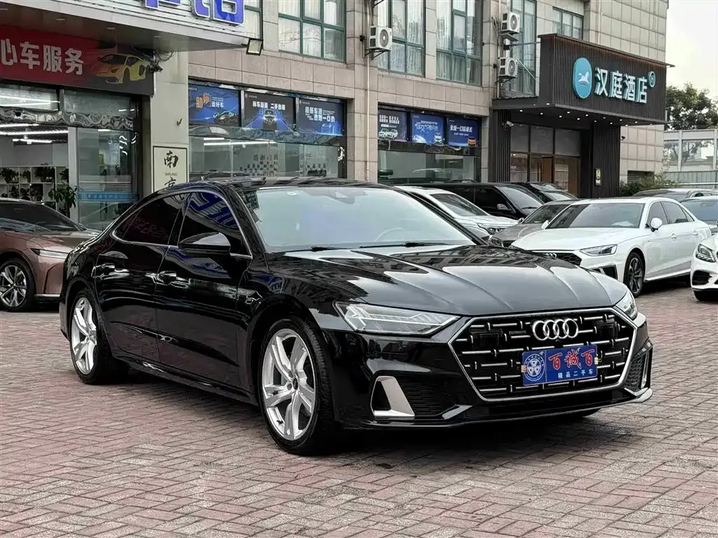 Audi A7L 2023 из CN, фото 3