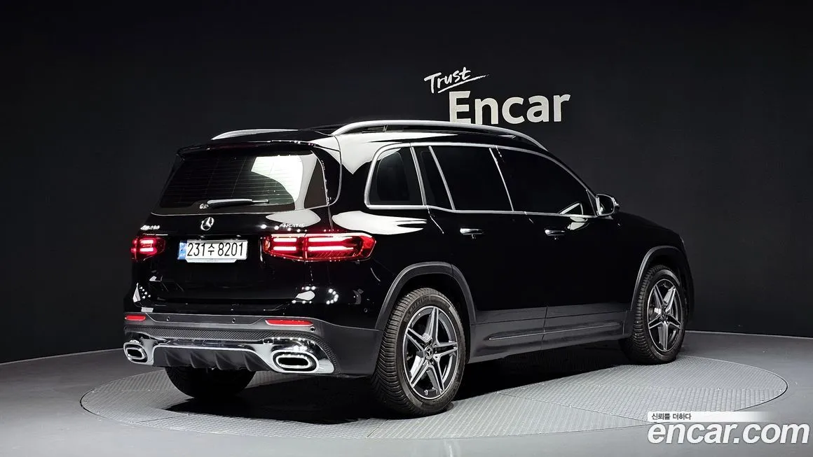 Mercedes-Benz GLB-Class — фото 2