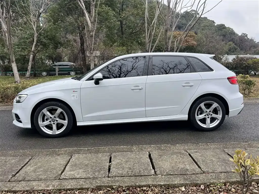Audi A3 2021 из CN, фото 4