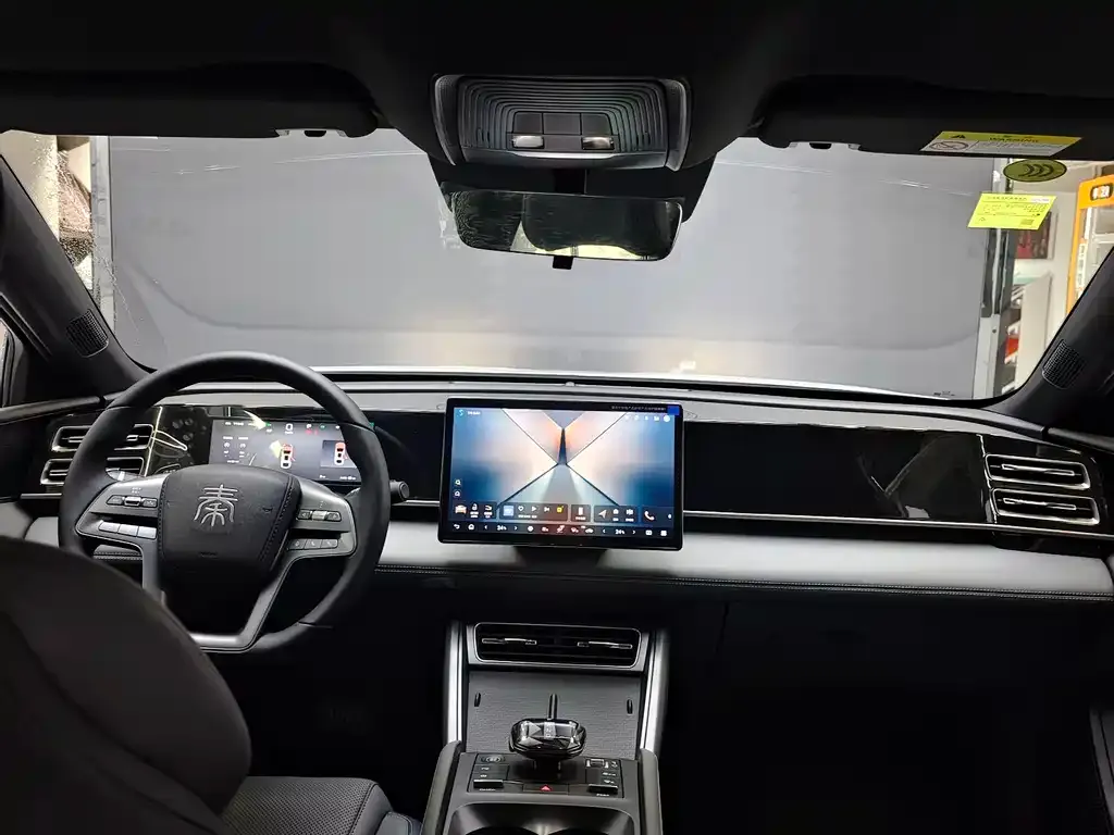 BYD Qin L — фото 9