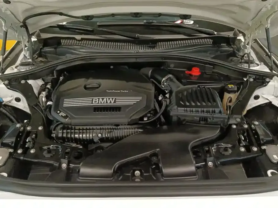 BMW 1 Series 2021 из CN, фото 10