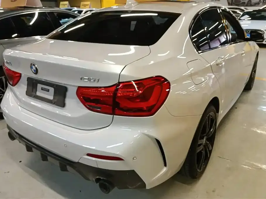BMW 1 Series 2021 из CN, фото 3