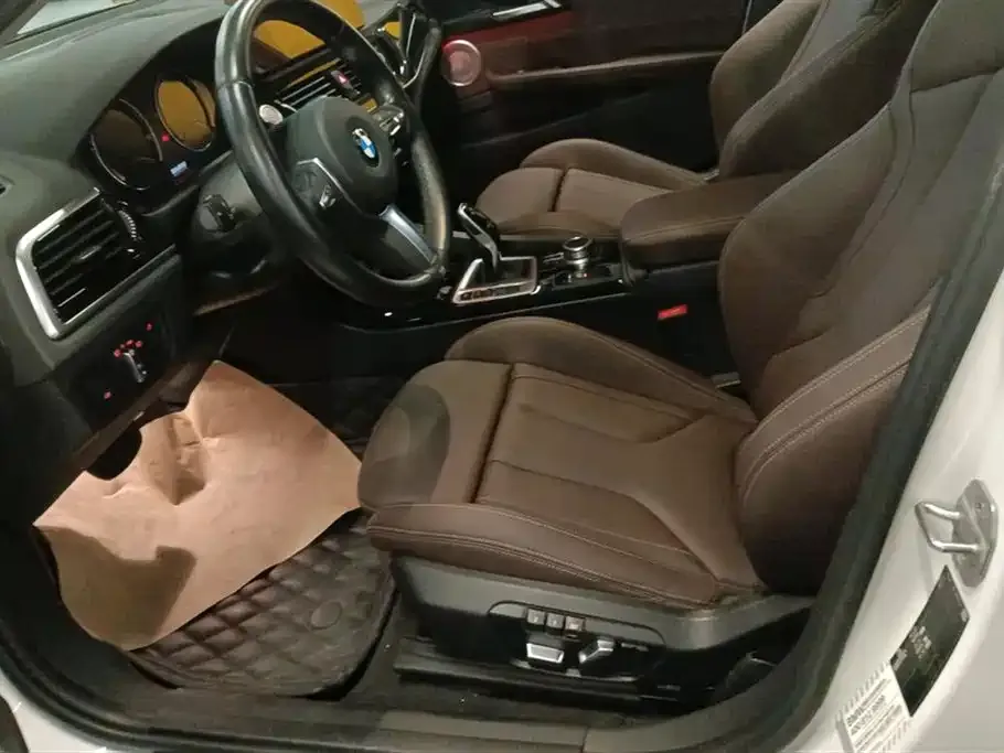 BMW 1 Series 2021 из CN, фото 9