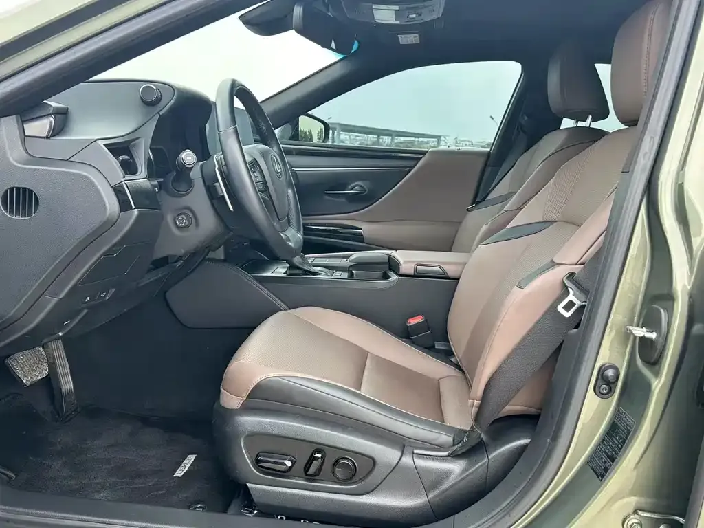 Lexus ES 2023 из CN, фото 7