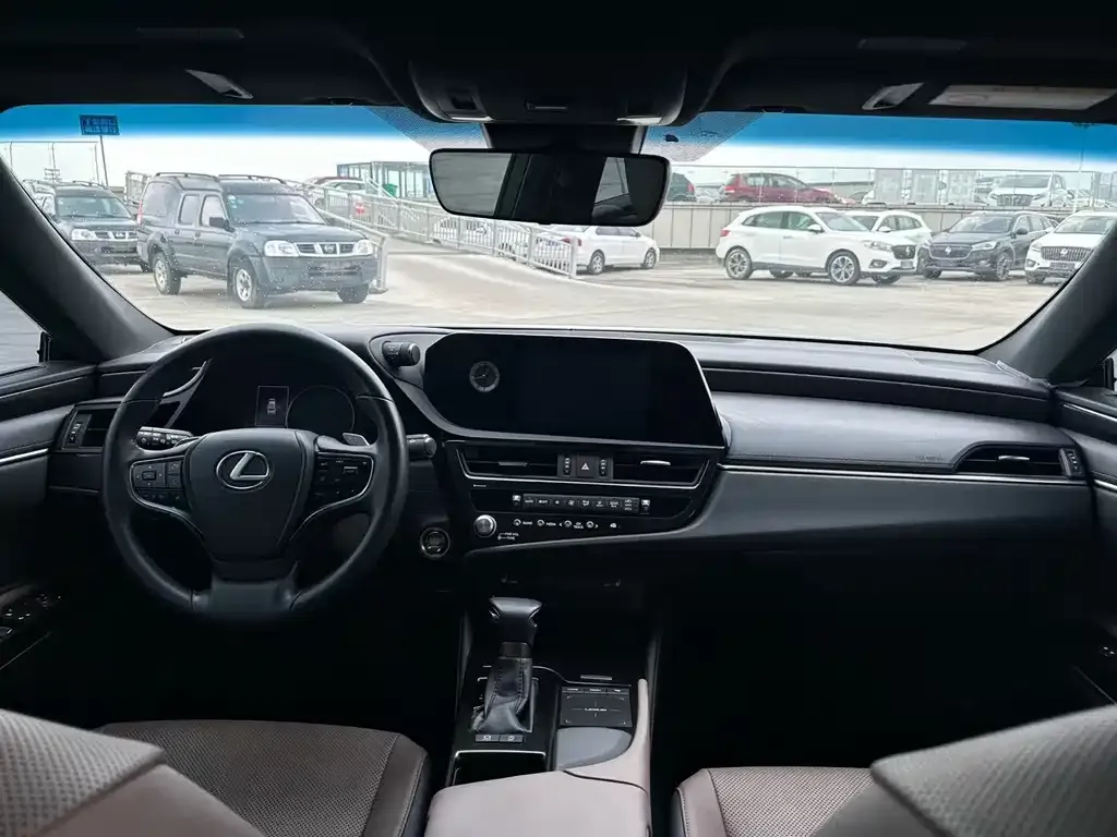 Lexus ES 2023 из CN, фото 8