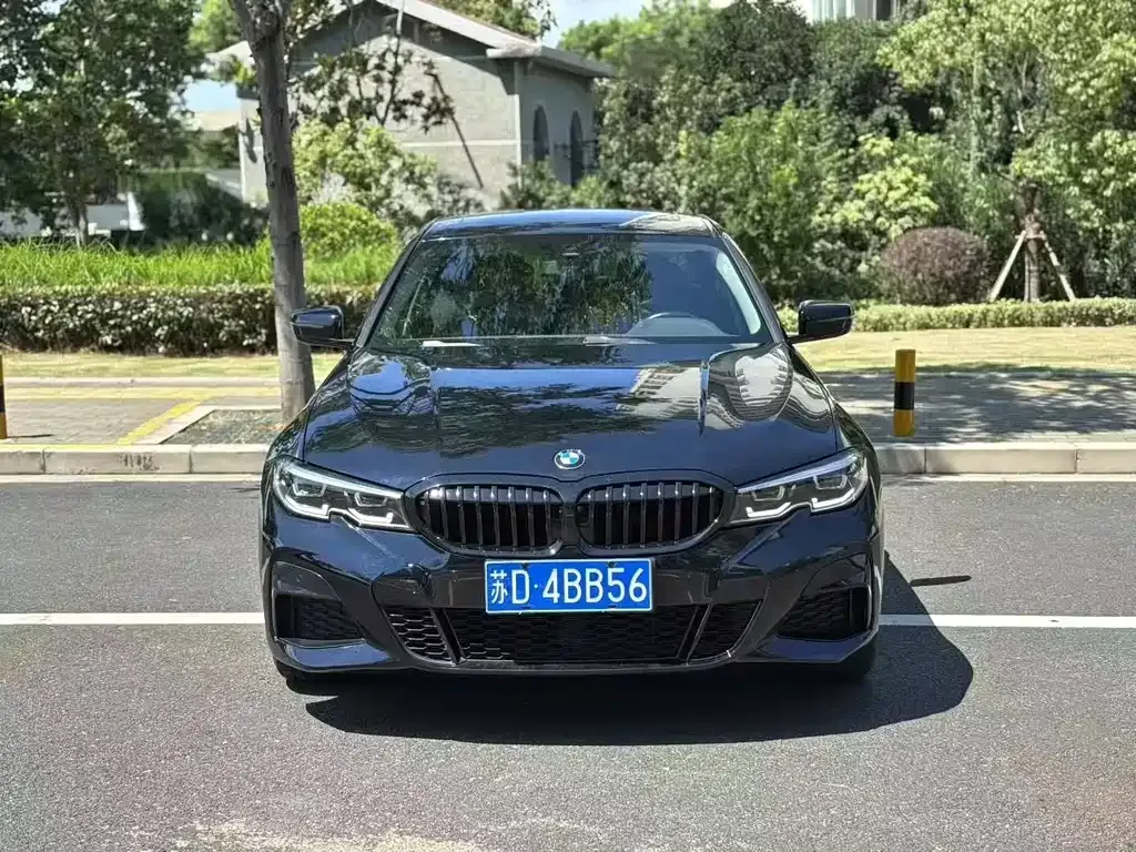 BMW 3 Series 2022 из CN, фото 2