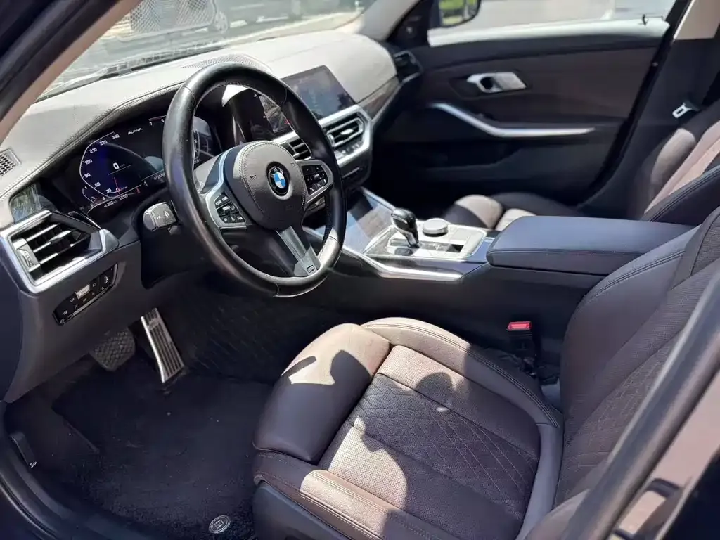 BMW 3 Series 2022 из CN, фото 4
