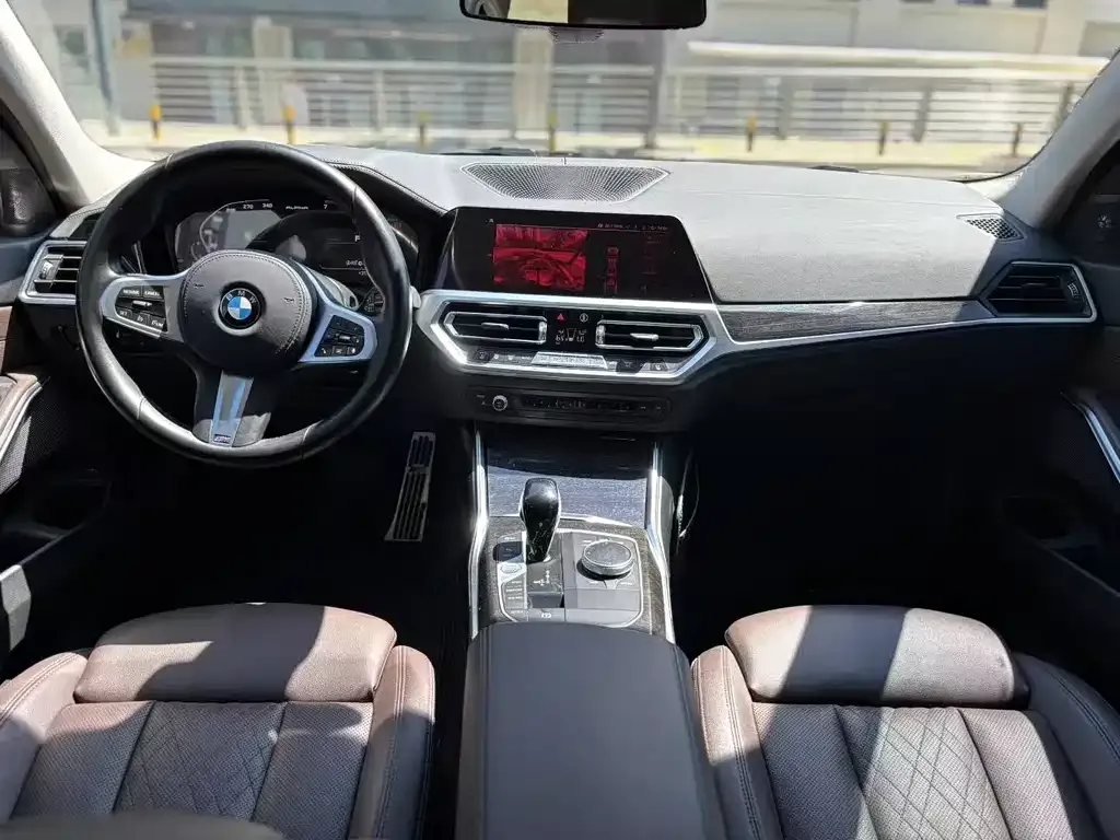 BMW 3 Series 2022 из CN, фото 5