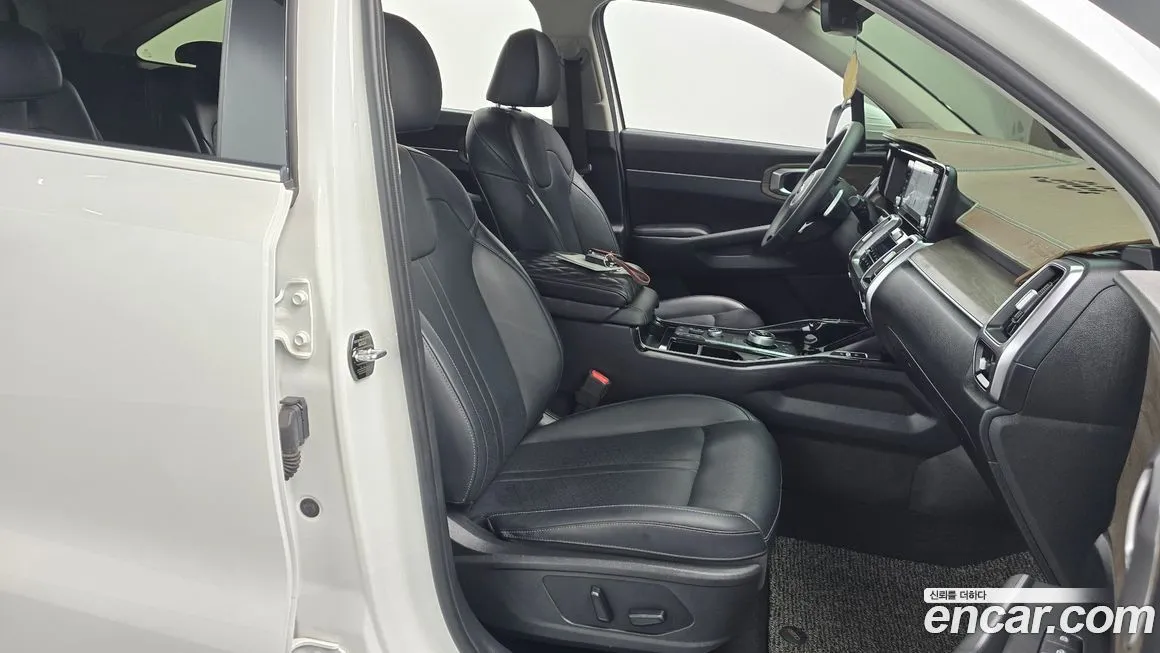 Kia Sorento — фото 10