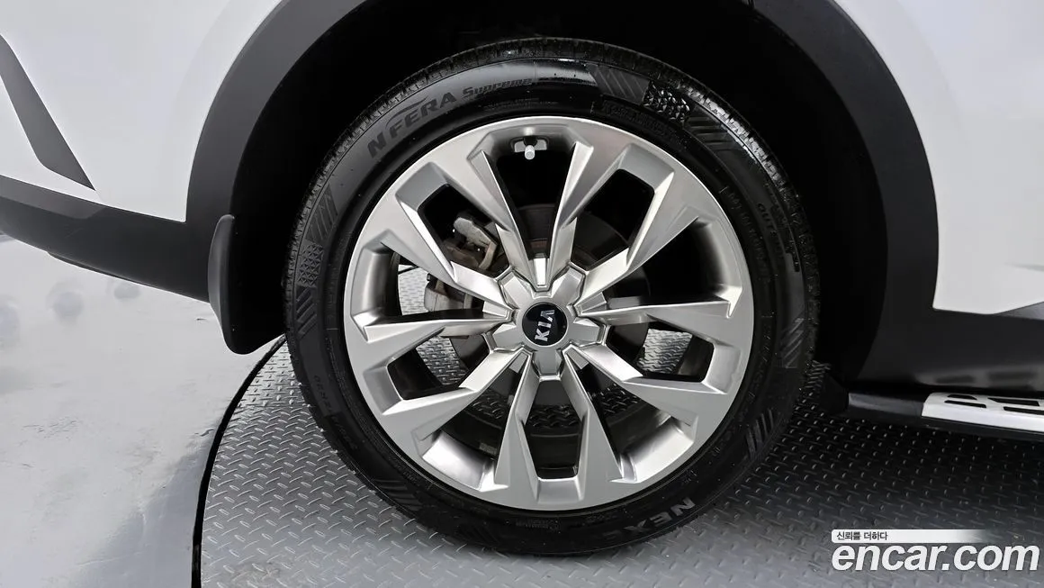 Kia Sorento — фото 5