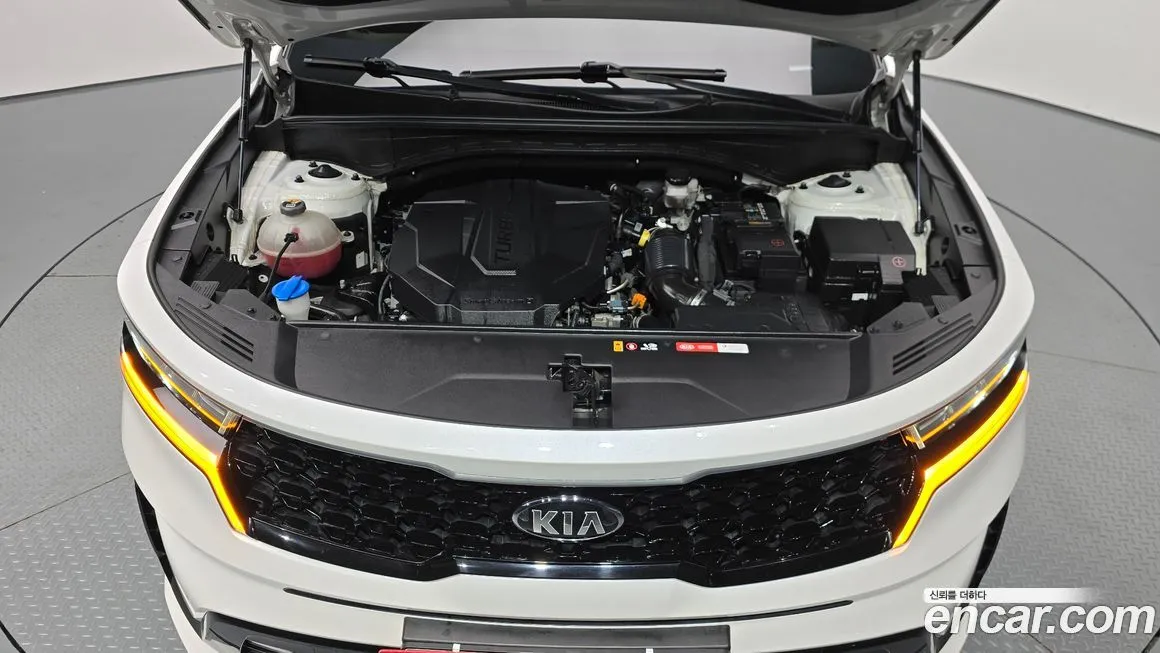 Kia Sorento — фото 6