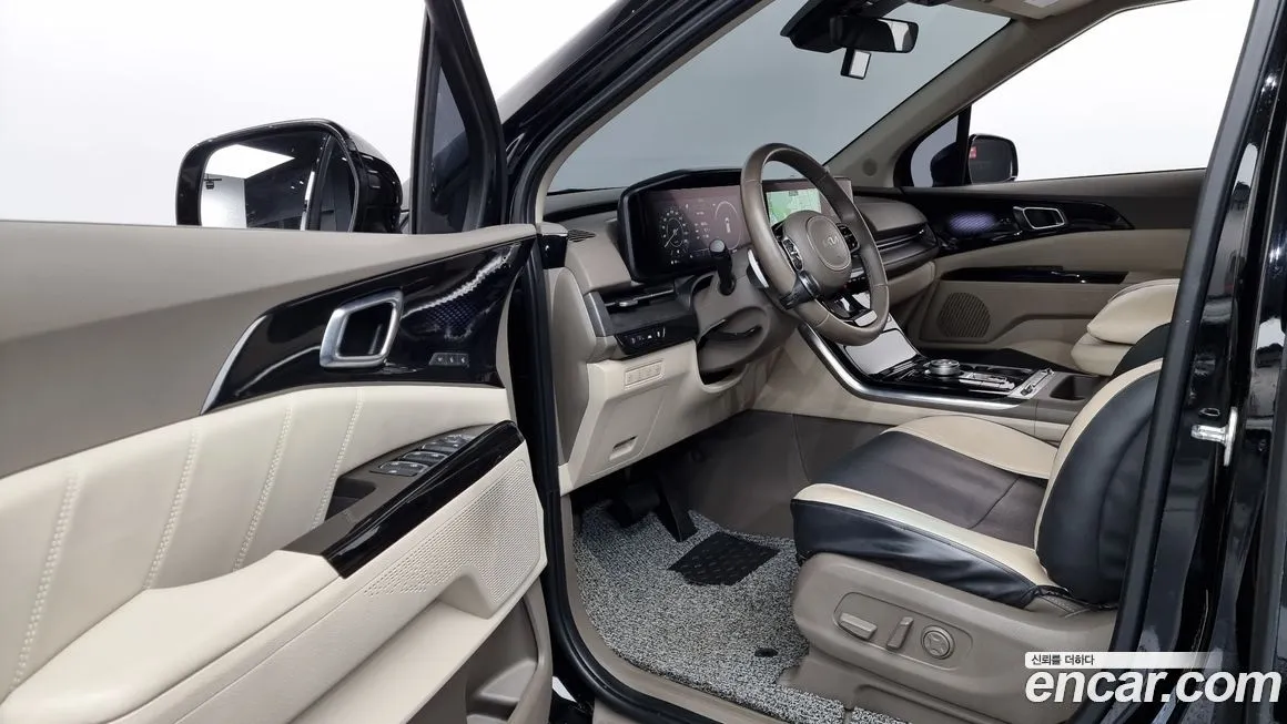 Kia Carnival — фото 10