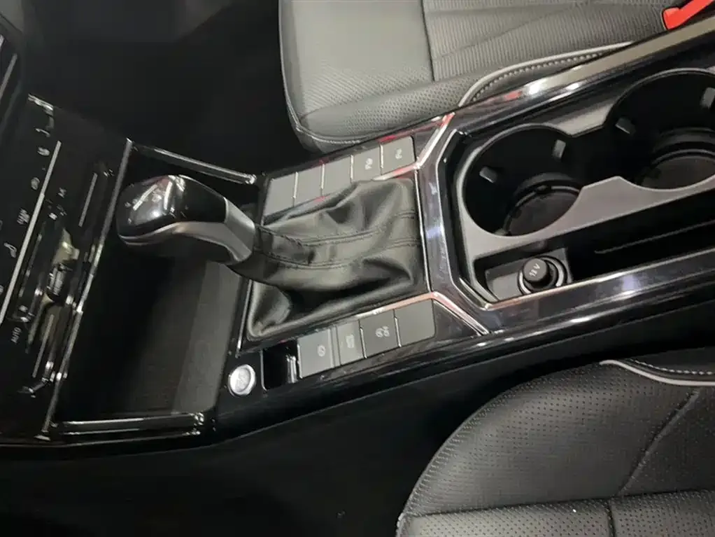 Volkswagen Passat 2022 из CN, фото 9