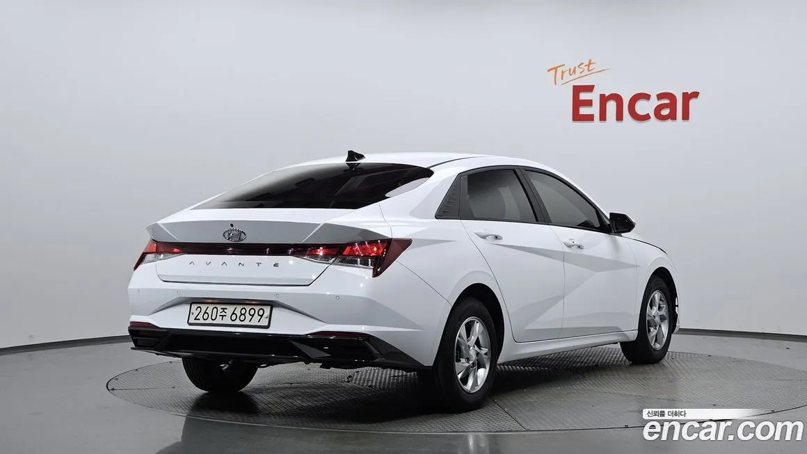 Hyundai AVANTE — фото 2