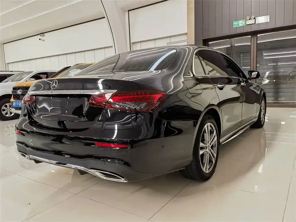 Mercedes-Benz E-Class 2023 из CN, фото 4