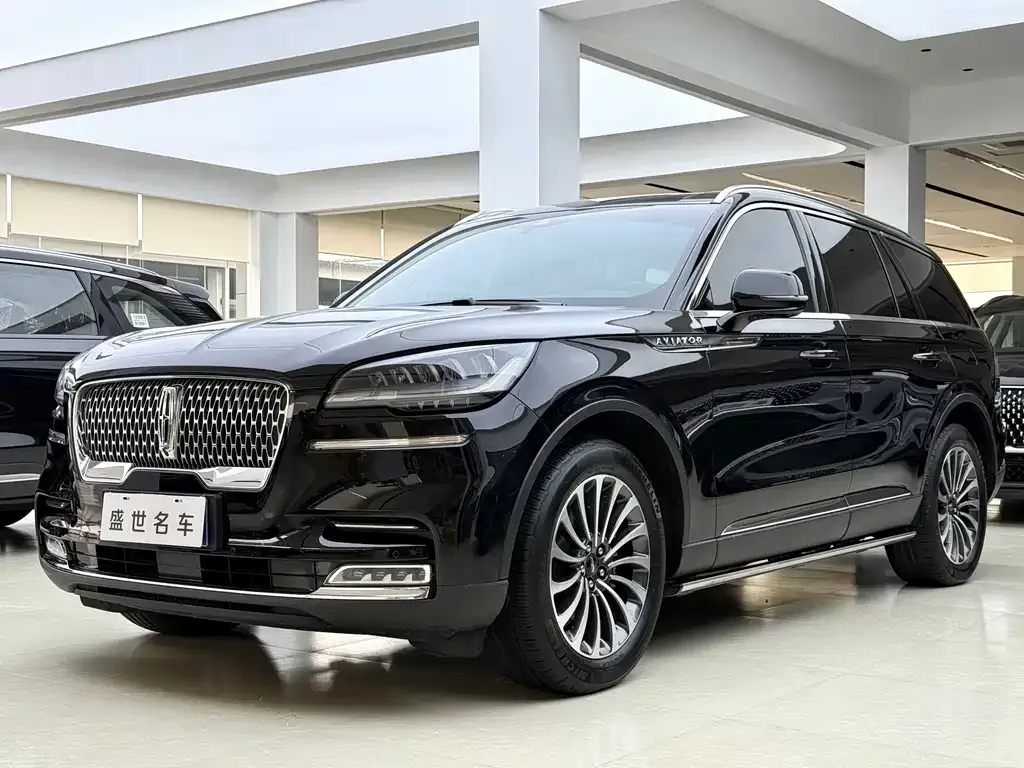 Lincoln Aviator — фото 1