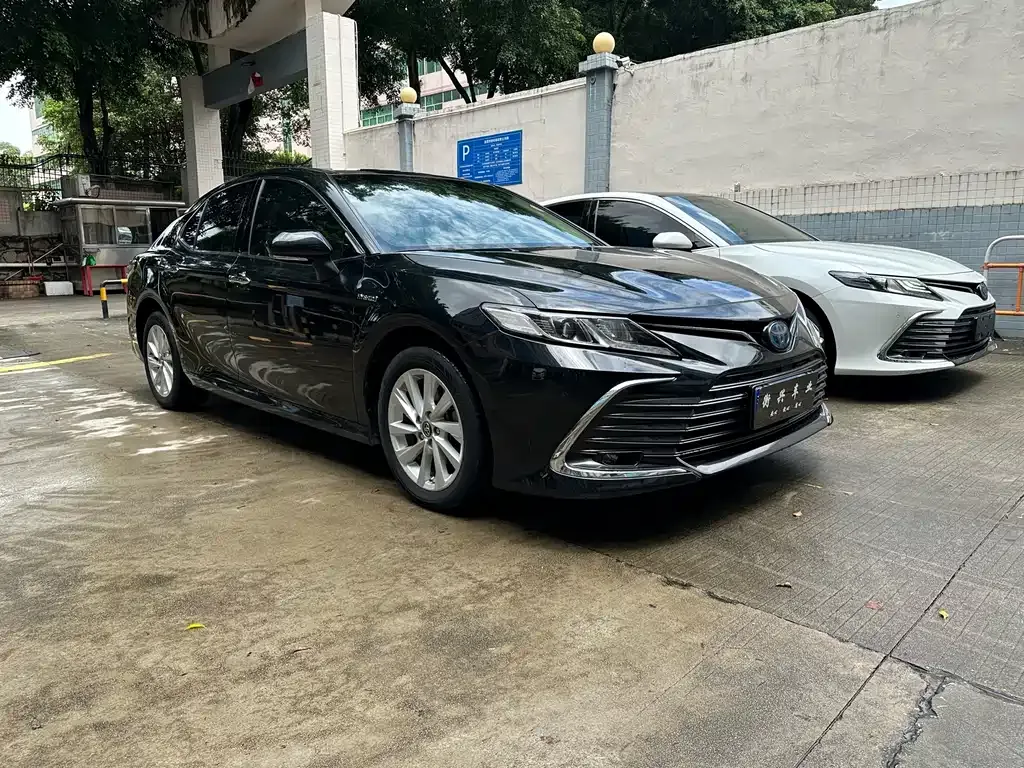 Toyota Camry 2021 из CN, фото 3