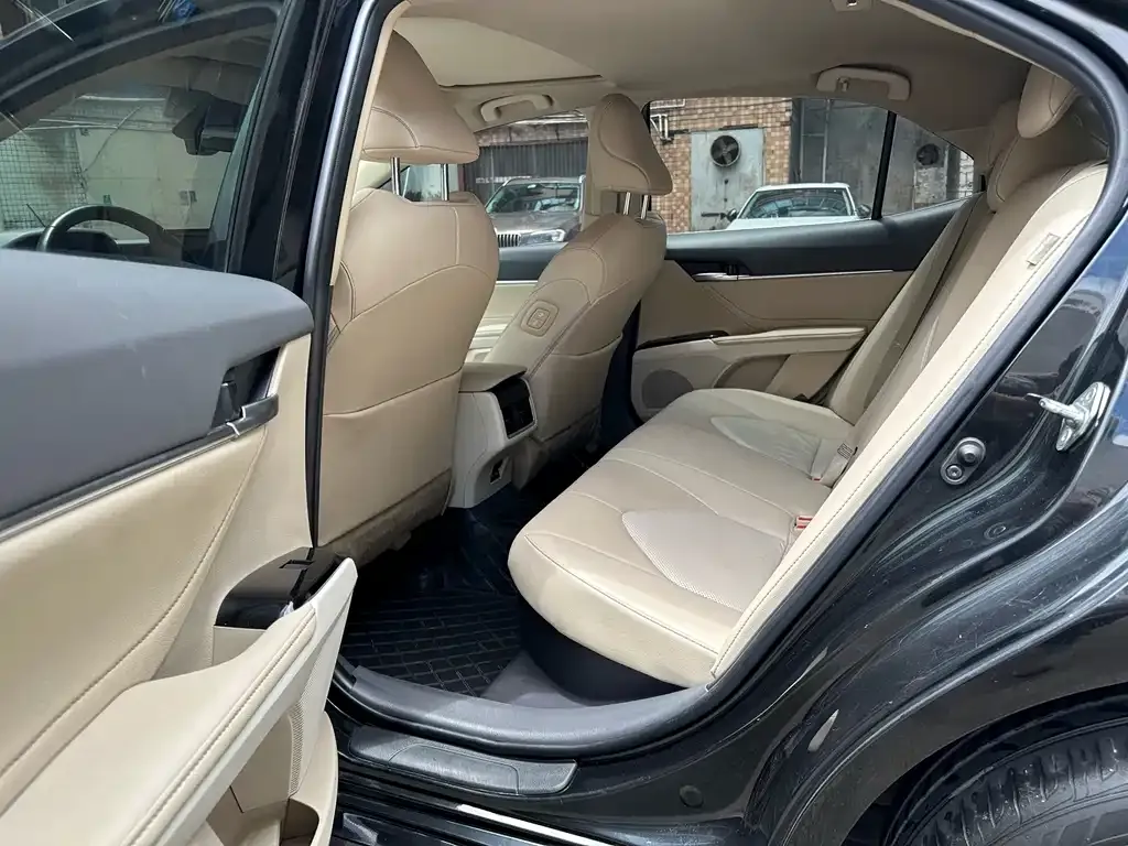 Toyota Camry 2021 из CN, фото 6