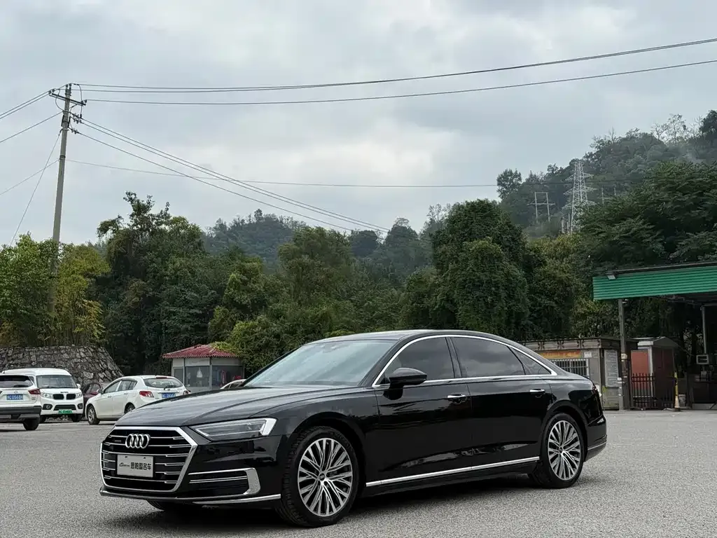Audi A8 2021 из CN, фото 1