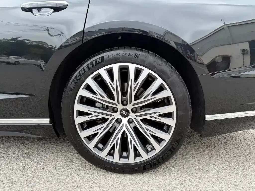 Audi A8 2021 из CN, фото 10