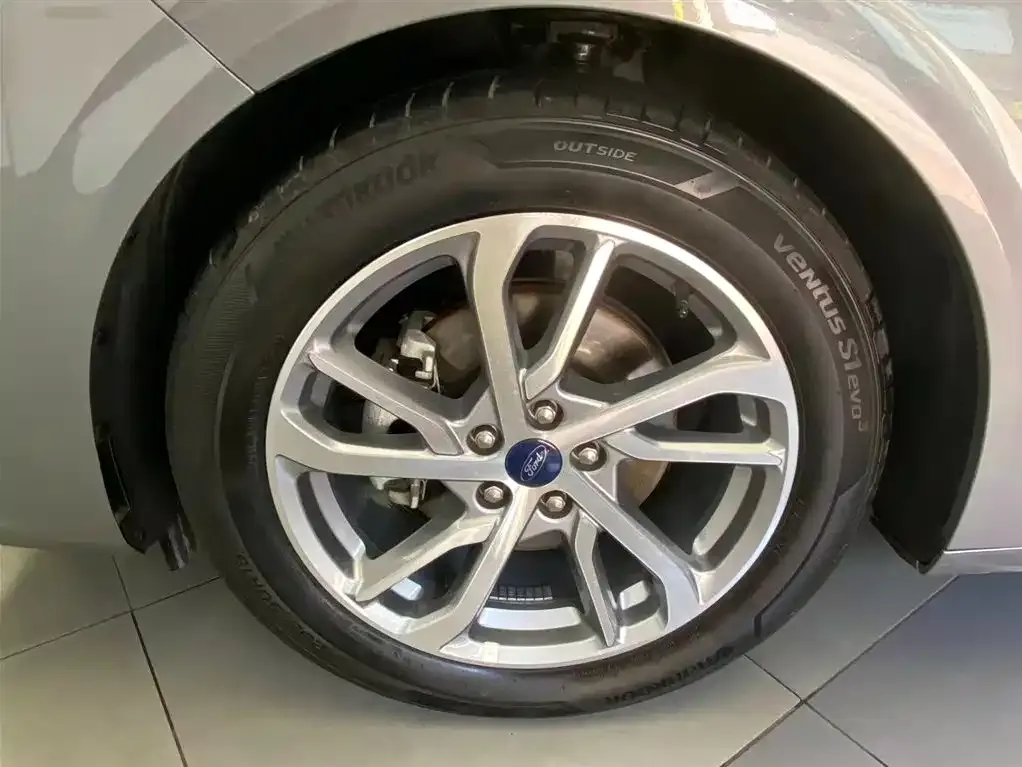 Ford Mondeo 2023 из CN, фото 10