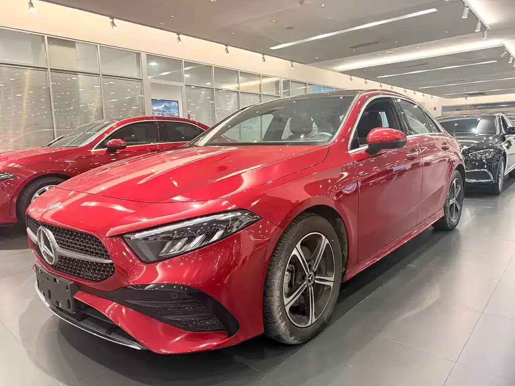 Mercedes-Benz A-Class 2023 из CN, фото 1