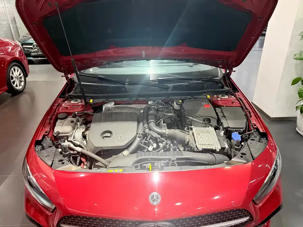 Mercedes-Benz A-Class 2023 из CN, фото 4