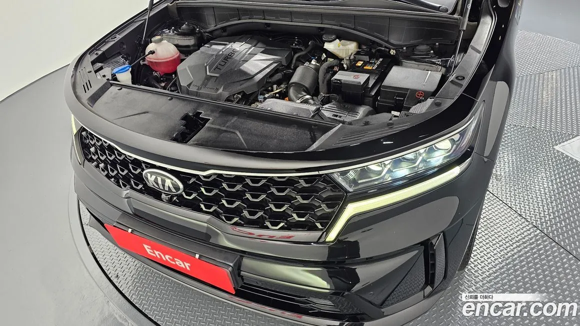 Kia Sorento — фото 6
