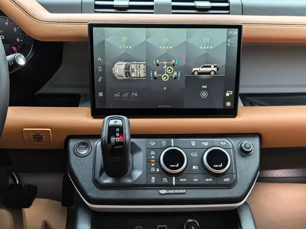 Land Rover Defender — фото 10