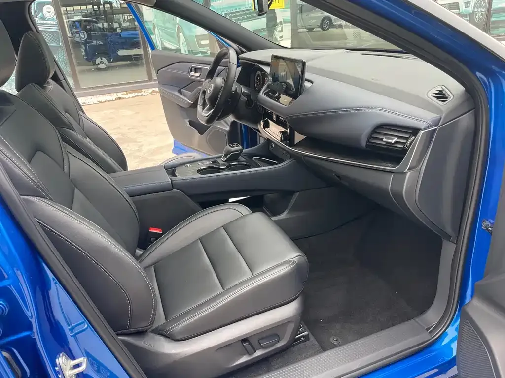 Nissan Qashqai — фото 10