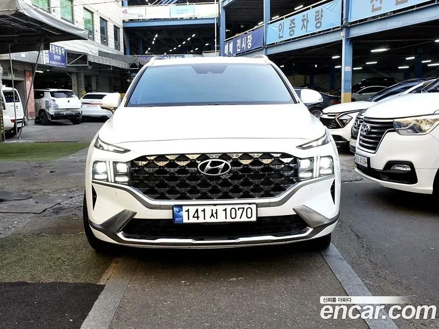 Hyundai Santafe — фото 1