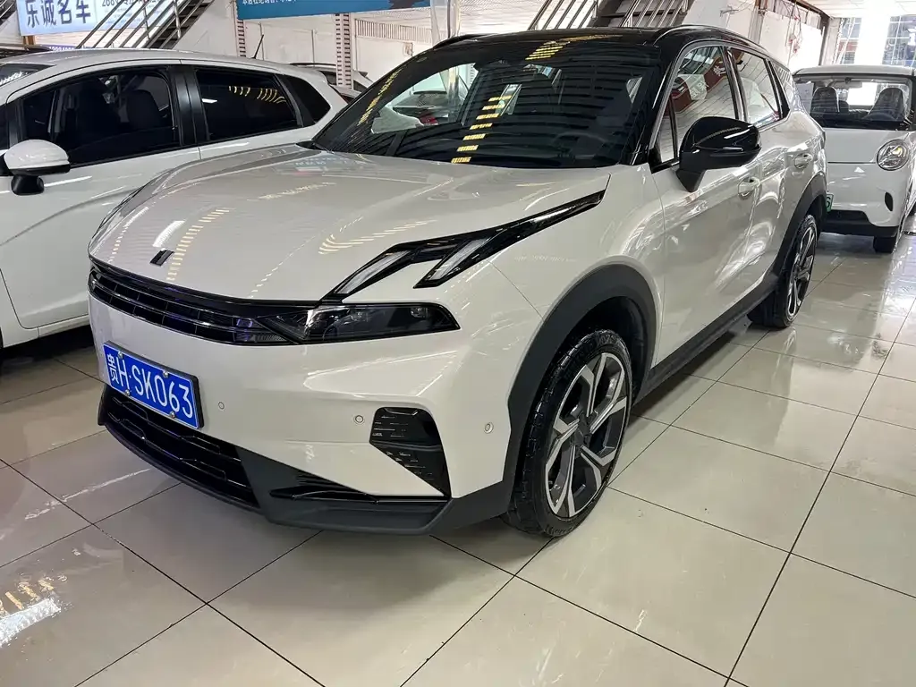 Lynk & Co 06 2024 из CN, фото 1
