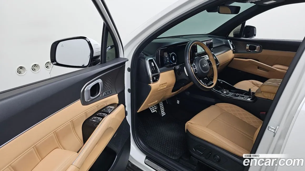 Kia Sorento — фото 10