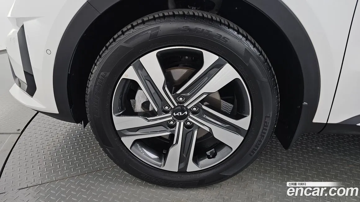 Kia Sorento — фото 5