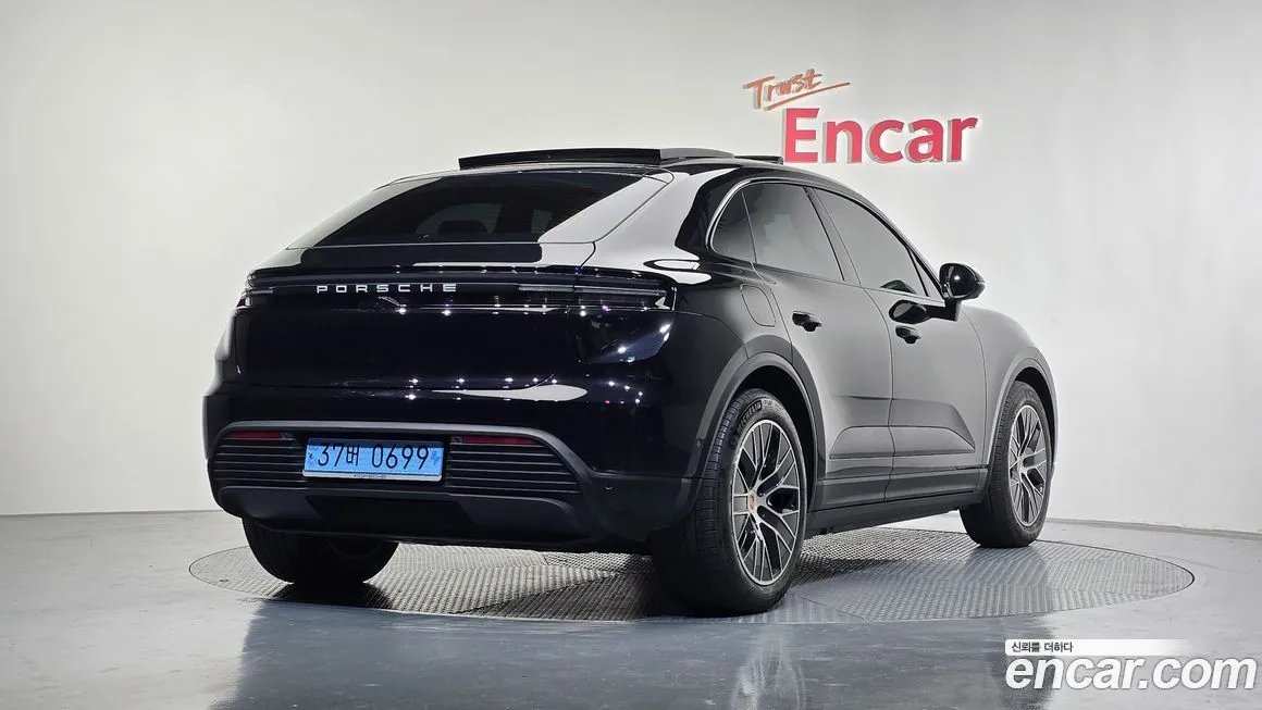 Porsche Macan 2025 из KR, фото 2