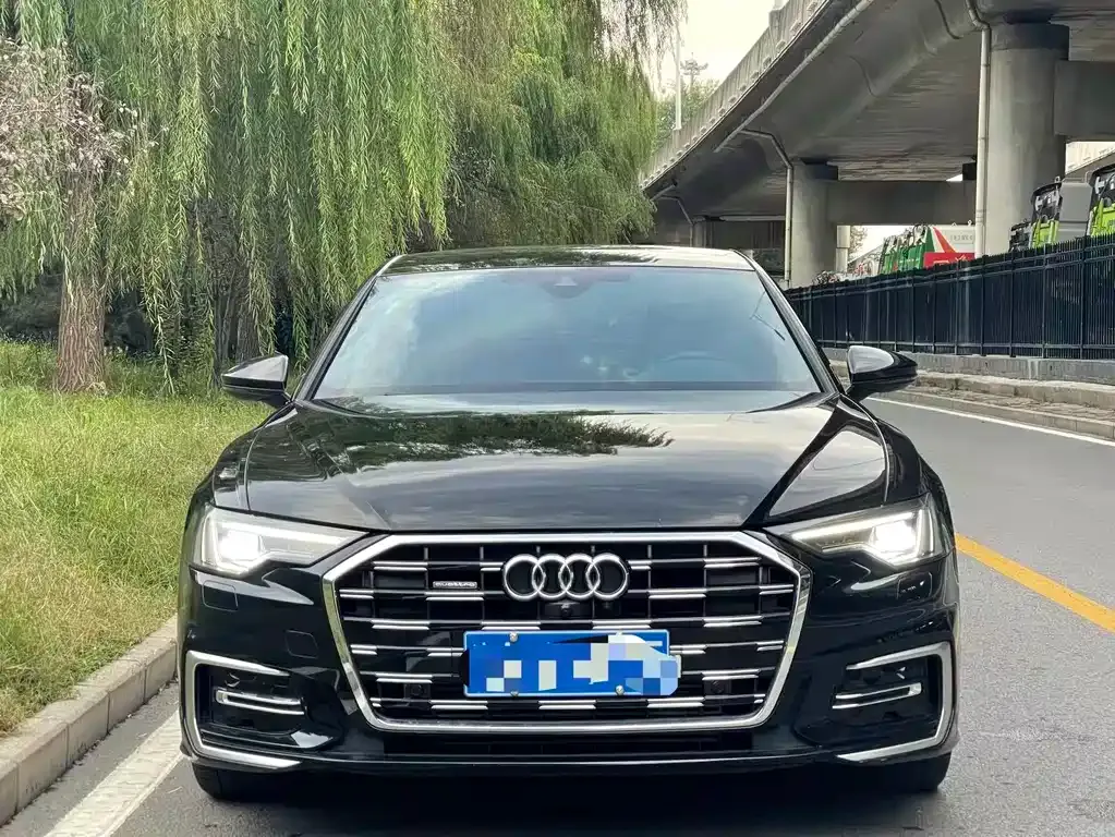 Audi A6L — фото 2