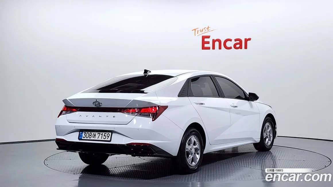 Hyundai AVANTE — фото 2