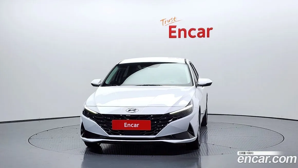 Hyundai AVANTE — фото 3