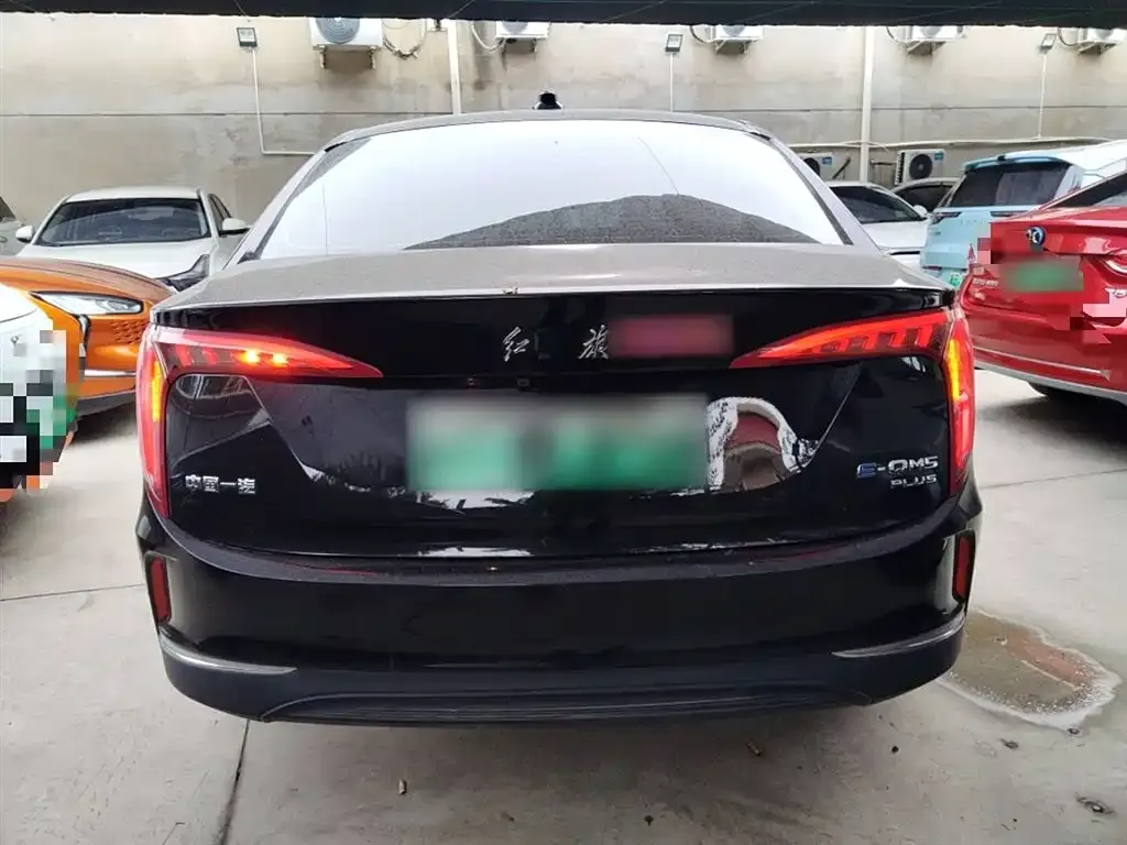 Hongqi E-QM5 2023 из CN, фото 6