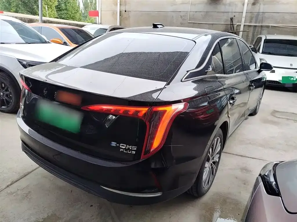 Hongqi E-QM5 2023 из CN, фото 7
