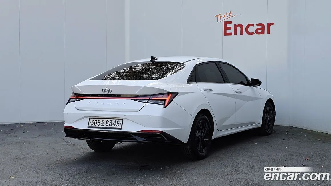 Hyundai AVANTE — фото 3