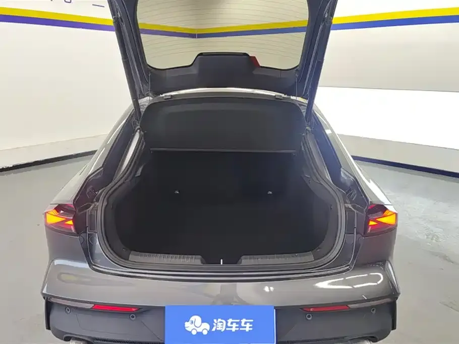 Changan UNI-V 2023 из CN, фото 4