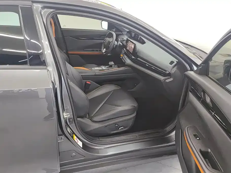 Changan UNI-V 2023 из CN, фото 8