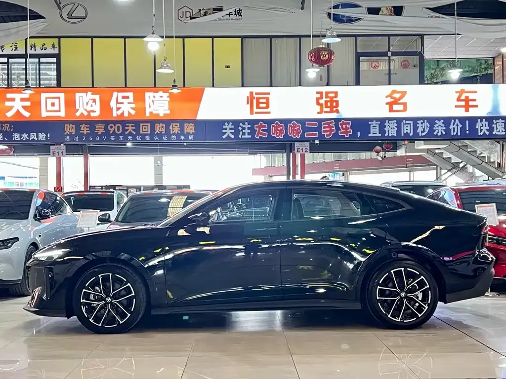 Changan UNI-V iDD 2024 из CN, фото 3